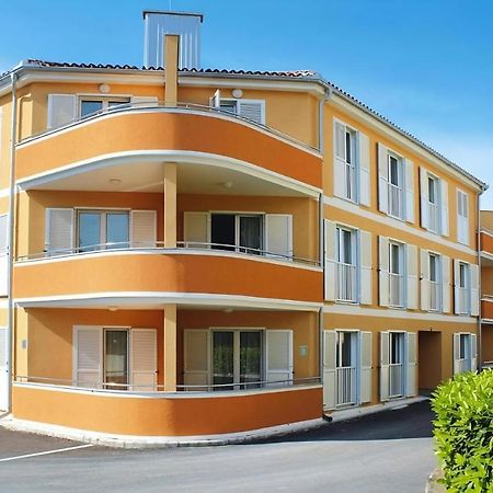 Lotusapart Premantura Exterior photo