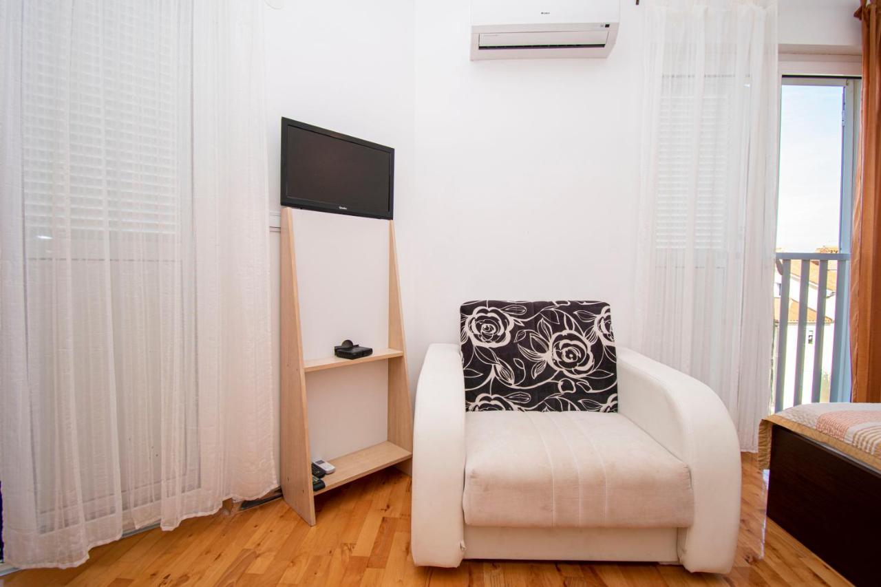 Lotusapart Premantura Exterior photo