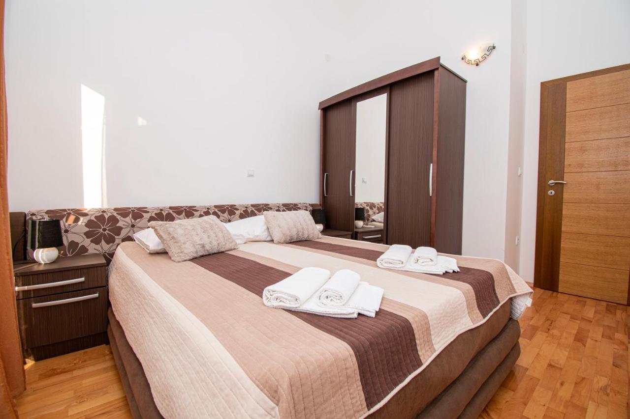 Lotusapart Premantura Exterior photo