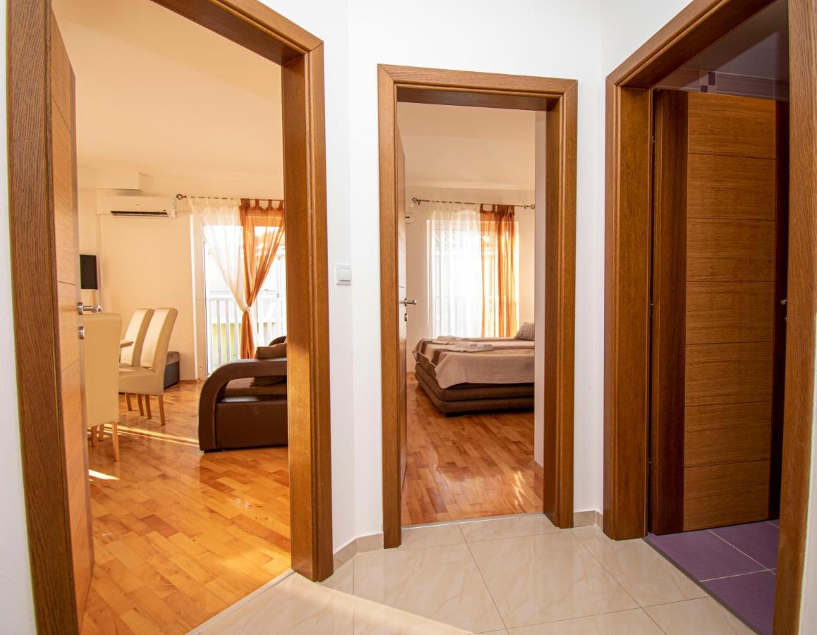 Lotusapart Premantura Exterior photo
