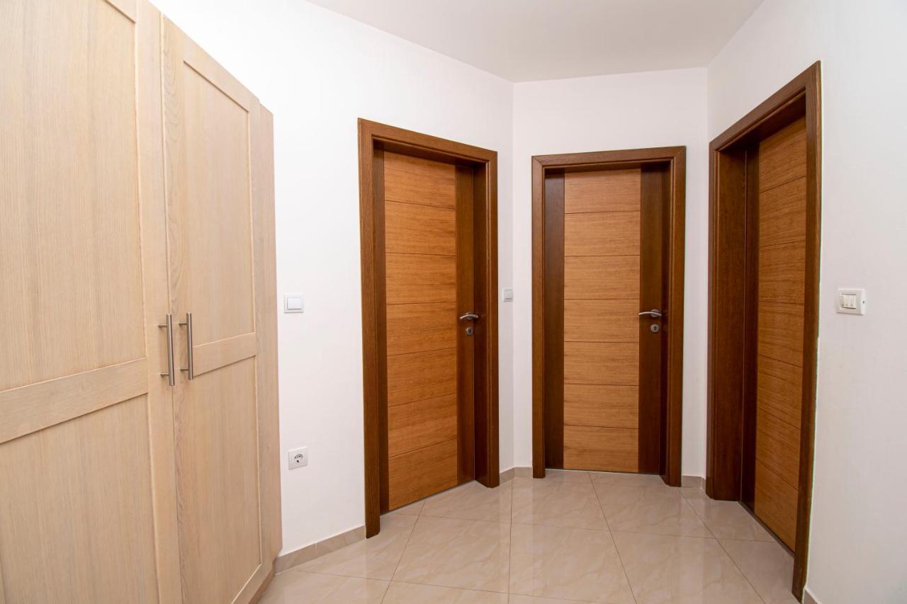 Lotusapart Premantura Exterior photo